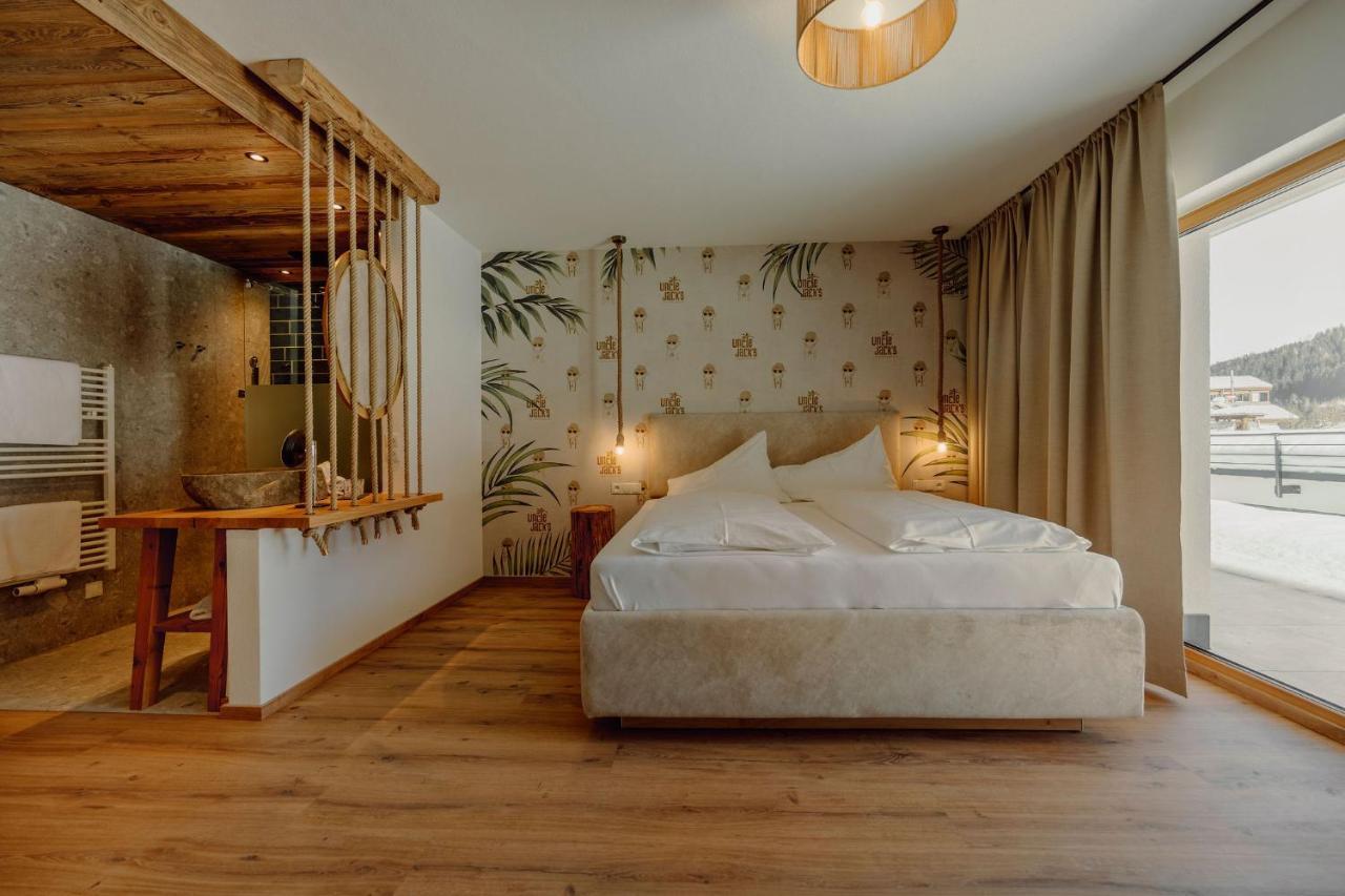 Uncle Jacks Hotell Flachau Exteriör bild